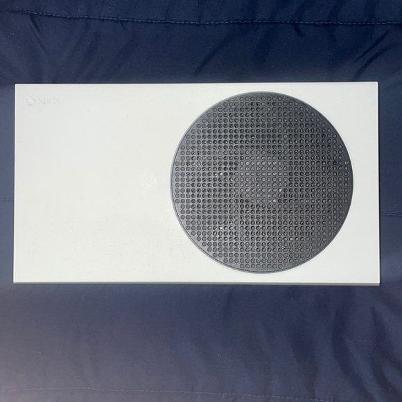 Xbox series s - Picture 1 of 5